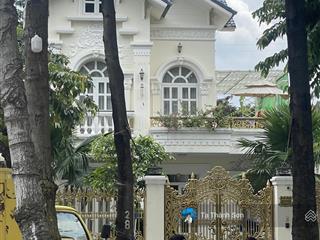 Nhà 2 mặt tiền đẹp ngay vạn phúc, 10x23 full thổ cư view công viên tươi mát 15tỷ nhỉnh