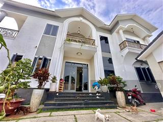 Đón tết lớn căn nhà 375m2 ngay ql13 full công năng, hiếm khu vực chủ xây dựng rất chỉnh chu