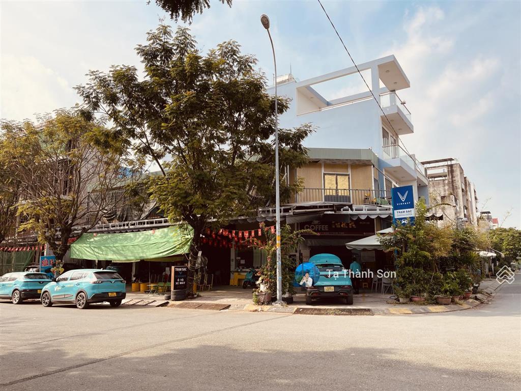 Góc 2 mặt tiền ngay sg avenue tam bình 179m2 đang cho thuê 45tr/tháng làm quán cf rửa xe xanh sm