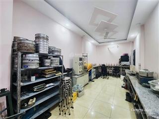Chính chủ bán nhà mặt tiền đường, 4 tầng, 82m2, ngay lê quang định và nguyễn văn đậu