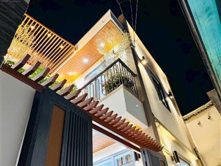 Tiết kiệm 1 tỷ, căn nhà 2 tầng dương quảng hàm, có sân mini chỉ 5 tỷ hơn