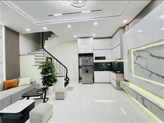 Hot nhất giang văn minh, 45m2 x 5 tầng, chính chủ trực tiếp giao bán. giá 8,8 tỷ. nhà đẹp thông sàn