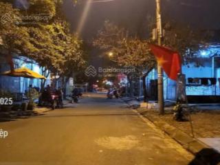 Chủ gởi bán nhà 2 tầng , full nội thất giá 3 tỷ 550