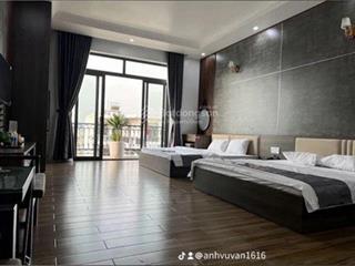 Bán nhà nghỉ 5 tầng. 15 phòng lakeside palace, 13 tỷ, 120m2, view đẹp, giá cực chất