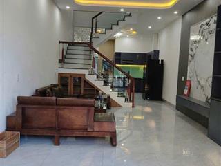 Bán nhà mặt phố lê thạch, 6,9 tỷ, 90m2, 5pn + 5wc, giá siêu hời