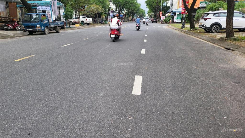 Bán 2 lô đôi tại kinh dương vương, dt 180m2 đang cho thuê mặt bằng 15tr/1 tháng. giá 17,5 tỷ