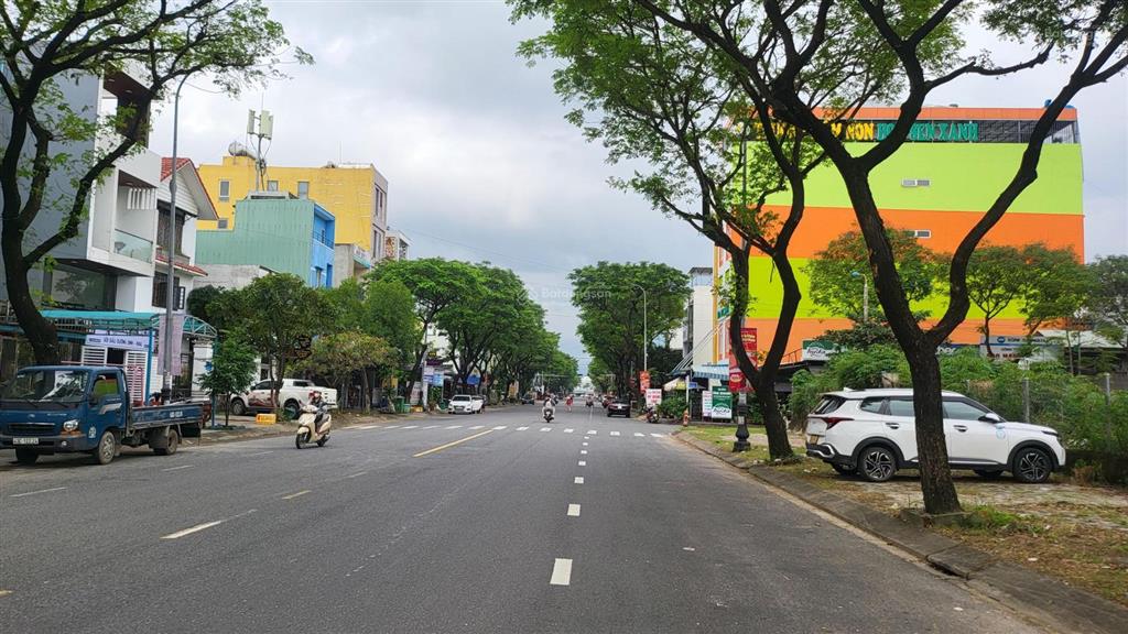 Bán 2 lô đôi tại kinh dương vương, dt 180m2 đang cho thuê mặt bằng 15tr/1 tháng. giá 17,5 tỷ