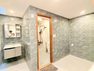 Bán nhà 2 tầng view 10 tòa chung cư. đang cho thuê 12tr/1 tháng. hàng hiếm