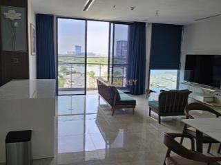 Bán 3pn, 2wc, 121m2 tại vinhomes golden river ba son, 28 tỷ, view đẹp, sổ sẵn