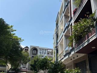 Bán nhà mặt phố 100m2, 17,5 tỷ tại cao thị chính, p phú thuận, q7, hcm