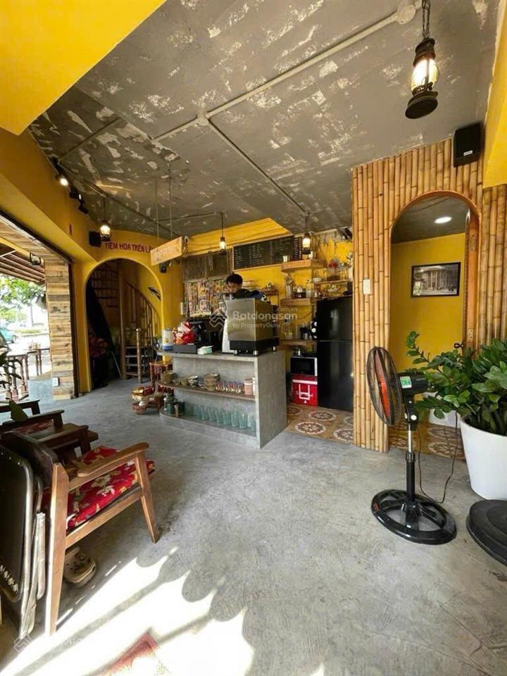 Hiếm 5,7 tỷ mặt tiền kinh doanh quận 7  lô góc nguyễn văn linh