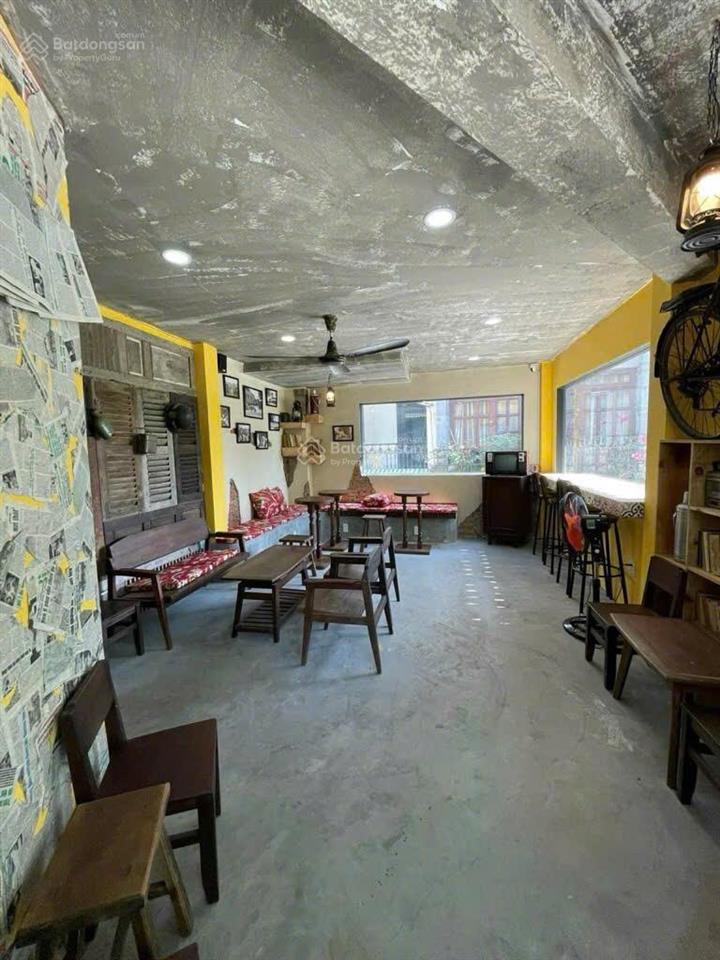 Hiếm 5,7 tỷ mặt tiền kinh doanh quận 7  lô góc nguyễn văn linh