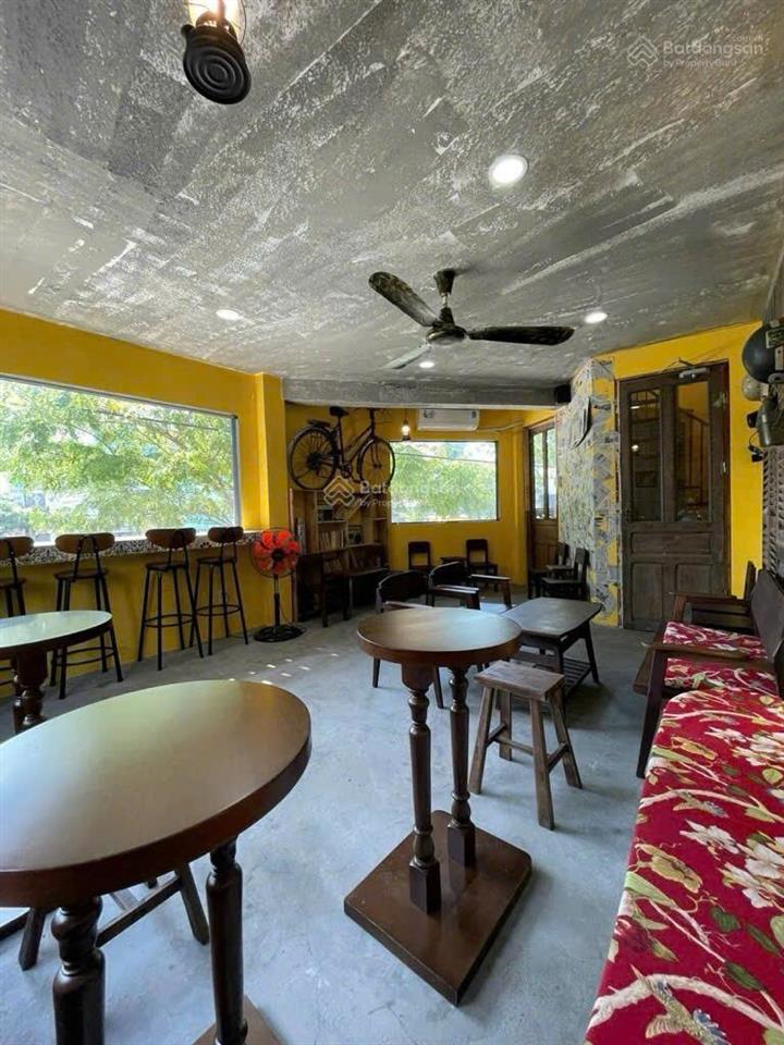 Hiếm 5,7 tỷ mặt tiền kinh doanh quận 7  lô góc nguyễn văn linh