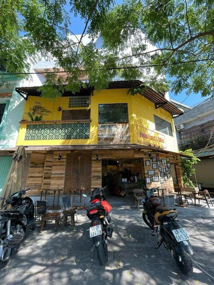 Hiếm 5,7 tỷ mặt tiền kinh doanh quận 7  lô góc nguyễn văn linh