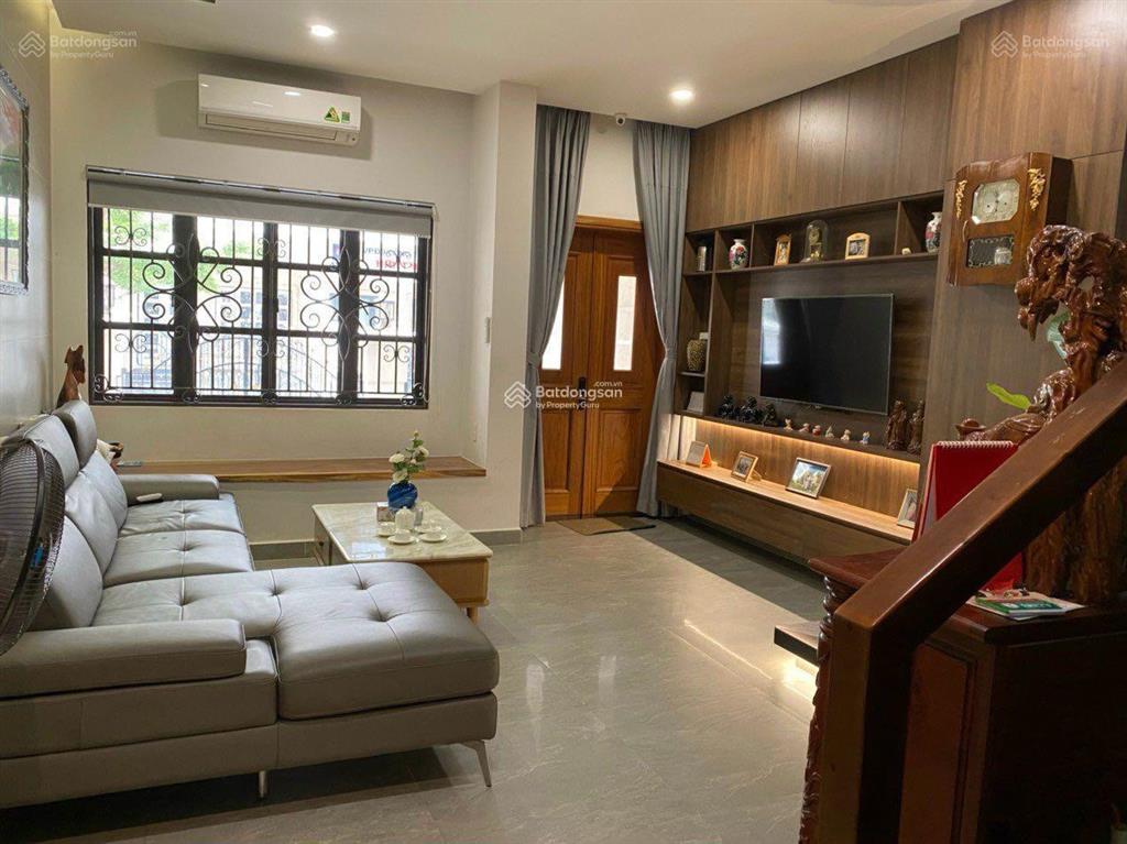Cityland park hills  nguyễn văn lượng  phường 10  5x20m hầm 4 lầu 7pn, 7wc = 35 triệu/th