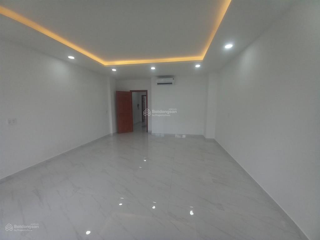 Cityland park hills  nguyễn văn lượng  phường 10  5x20m hầm 4 lầu 7pn, 7wc = 35 triệu/th
