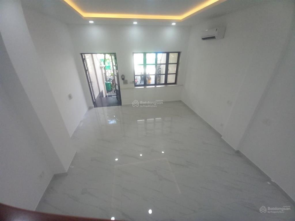 Cityland park hills  nguyễn văn lượng  phường 10  5x20m hầm 4 lầu 7pn, 7wc = 35 triệu/th