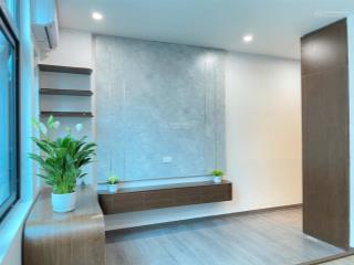 Quan nhân nhà mới thang máy mới xịn sò khu vực trung tâm