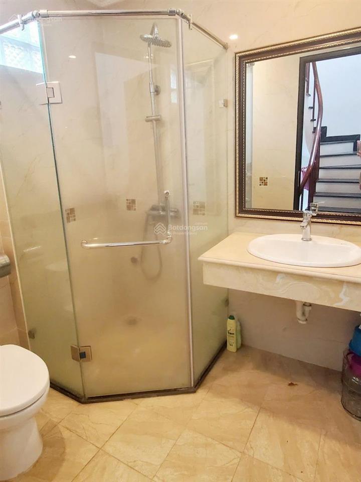 31m 5t mt 4m6 lâm du , bồ đề , long biên . giá 9ty81. ô tô vào nhà , đường ô tô tránh