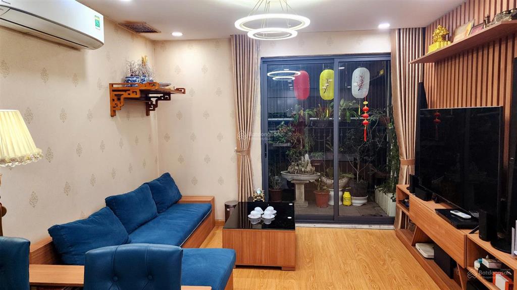 Được chủ nhà tin tưởng e báo đúng giá từ 4,9 tỷ quỹ căn 2pn 60,69,80m2 cc gardenhill. 0981 045 ***