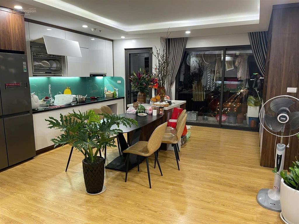 Bán gấp có giảm giá sâu căn góc 2pn 73m2 toà ct5,6 lê đức thọ tầng đẹp 6 tỷ full đồ.  0981 045 ***