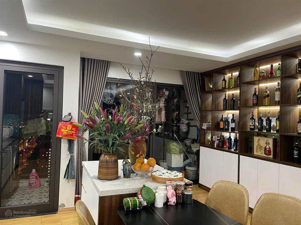 Bán gấp có giảm giá sâu căn góc 2pn 73m2 toà ct5,6 lê đức thọ tầng đẹp 6 tỷ full đồ.  0981 045 ***