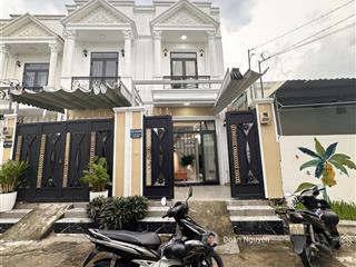 Nhà shr 62m2 2tầng đẹp, đường 7m oto ngủ trước nhà, gần ql1 về gò vấp, khu an ninh, pháp lý chuẩn