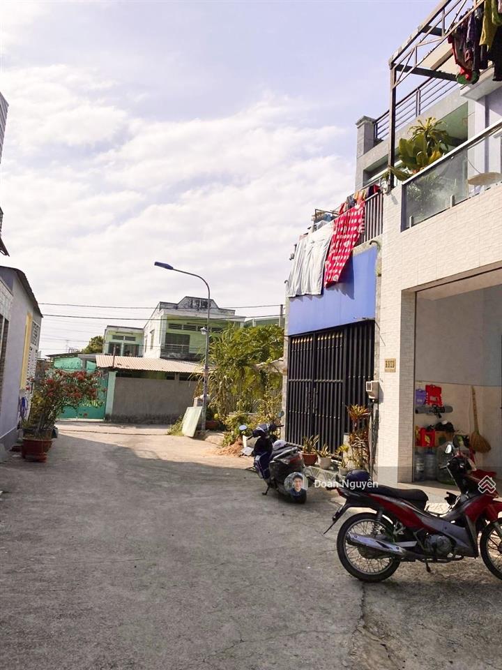 Nhà 2 tầng shr đường 6m oto, 300m ra ql1 thuận tiện di chuyển (thủ đức & gò vấp), btct kiên cố