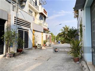 Nhà 2 tầng shr đường 6m oto, 300m ra ql1 thuận tiện di chuyển (thủ đức & gò vấp), btct kiên cố