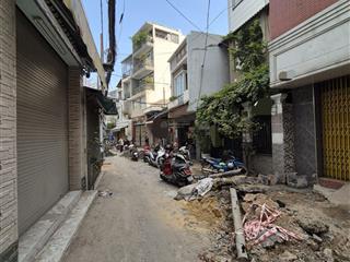 Nhà đối diện q3.hxh.ngang 5.1m.dài 11m.phạm văn hai.sổ vuông như a4.công nhận đủ. chỉ nhĩn 6 tỏi tl