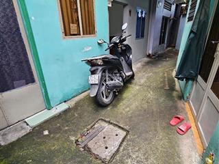 Bán nhà hẻm 100/2/17  phong phú, phường 12, q8. dt 3,2m x 7m, trệt, 1 lầu và lửng, 3pn, 2,3 tỷ