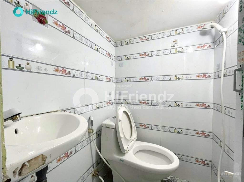 Cho thuê phòng trọ sẵn máy lạnh  ngay lê trọng tấn  gần đại học công thương