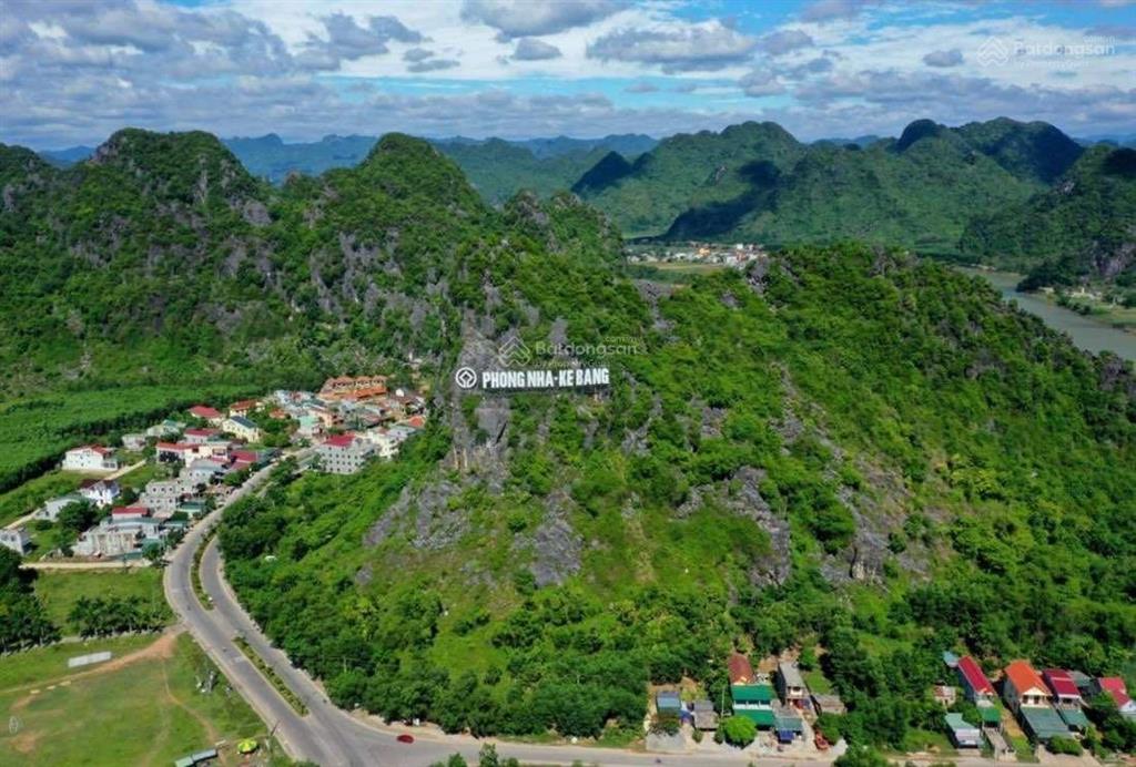 Bán đất đấu giá, sổ đỏ chính chủ dt gần 250m2, 2 mảnh cạnh nhau gần 500m2