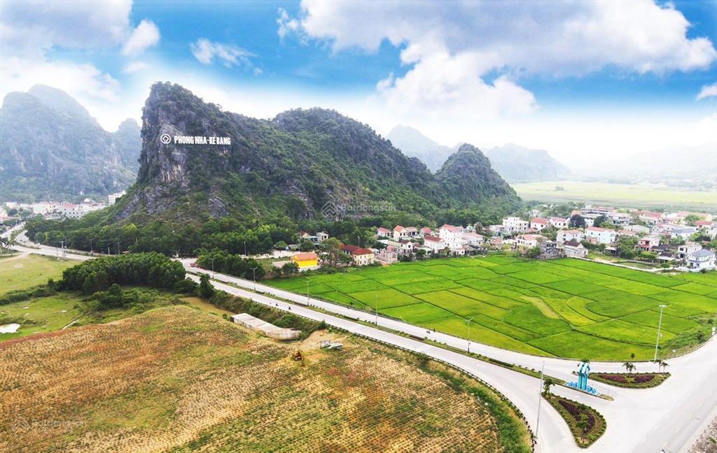 Bán đất đấu giá, sổ đỏ chính chủ dt gần 250m2, 2 mảnh cạnh nhau gần 500m2