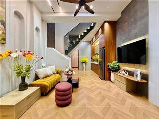 Siêu phẩm xinh lung linh giáp sân bay nguyễn kiệm 44m hẻm xe hơi trãi nhựa thông thoáng shr