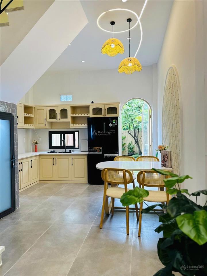 Hàng hiếm khu dương quãng hàm 48m nhà đúc 3 tầng hẻm 3m thông thoáng , shr , nhỉnh 4 đồng