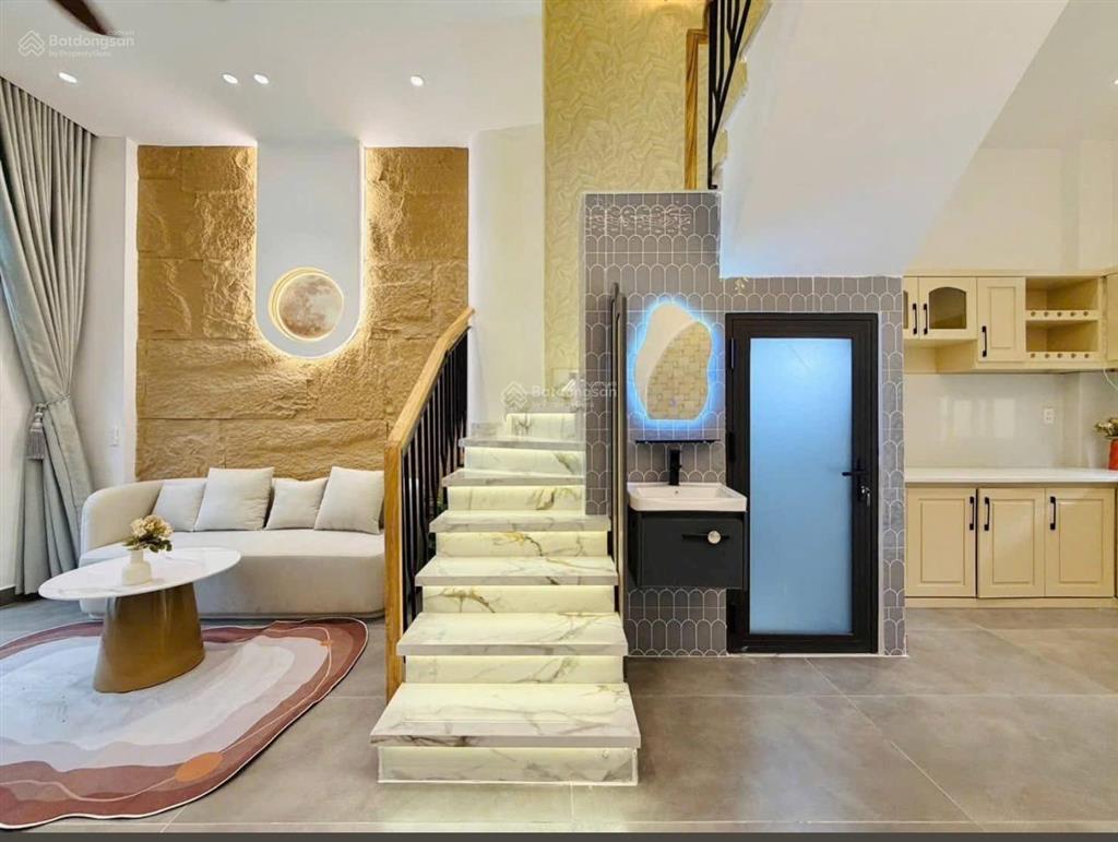 Hàng hiếm khu dương quãng hàm 48m nhà đúc 3 tầng hẻm 3m thông thoáng , shr , nhỉnh 4 đồng