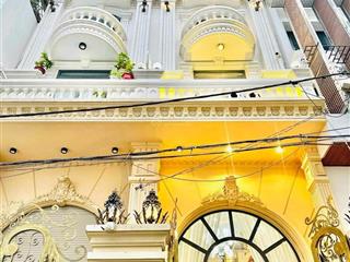 Siêu phẩm em chân dài hẻm xe hơi nguyễn văn khối p11 gần làng hoa 68m đúc 4 tầng full nội thất