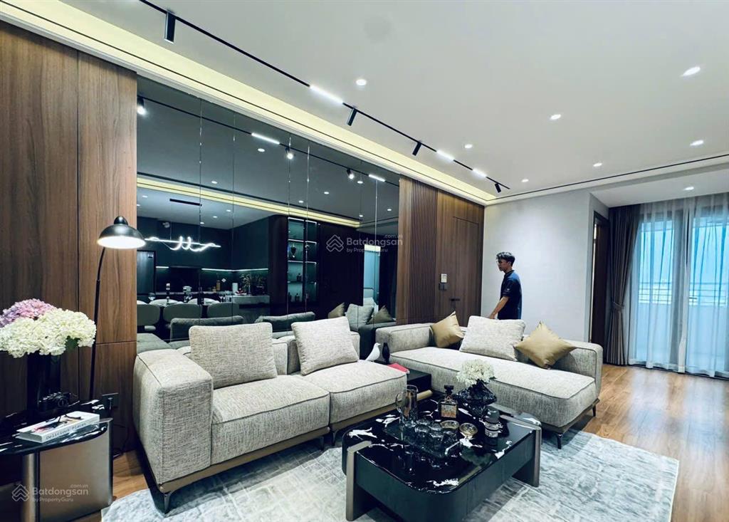 Bán gấp căn 114,2m2 tòa mandarin  hoàng minh giám full nội thất