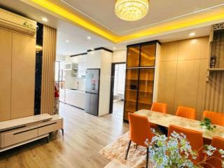 Chính chủ bán nhà tập thể huỳnh thúc kháng, nguyên hồng, 70m2, nhà đẹp, ở ngay, ô tô đỗ cửa