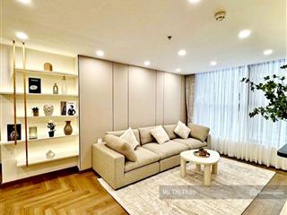 Chính chủ bán nhà tập thể giảng võ, ngọc khánh, ba đình, 60m2, nhà đẹp, ô tô đỗ sân nhà ngày đêm