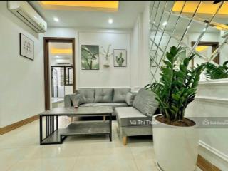 Chính chủ bán gấp nhà tập thể phương mai, kim liên, 56m, 2pn, ô tô đỗ cửa, nhà đẹp, sẵn sổ đỏ