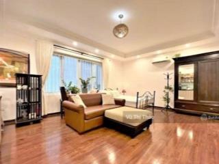 Chính chủ bán gấp nhà tập thể đội cấn, ba đình, 64m, nhà thoáng, full đồ, ô tô đỗ cửa, sổ chính chủ