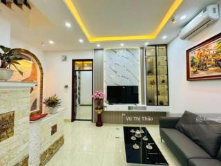 Cần tiền bán gấp nhà tập thể hồ đâc di, nam đồng, 100m, 3pn, 2wc, tặng full nội thất, ô tô đỗ cửa.