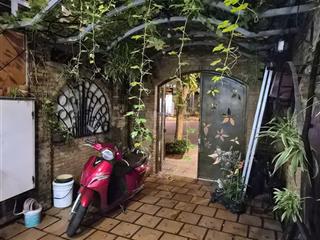 Bán nhà 2 tầng lô góc trần nhật duật kéo dài, cách biển 2 phút, view thoáng đã hoàn công, giá có tl