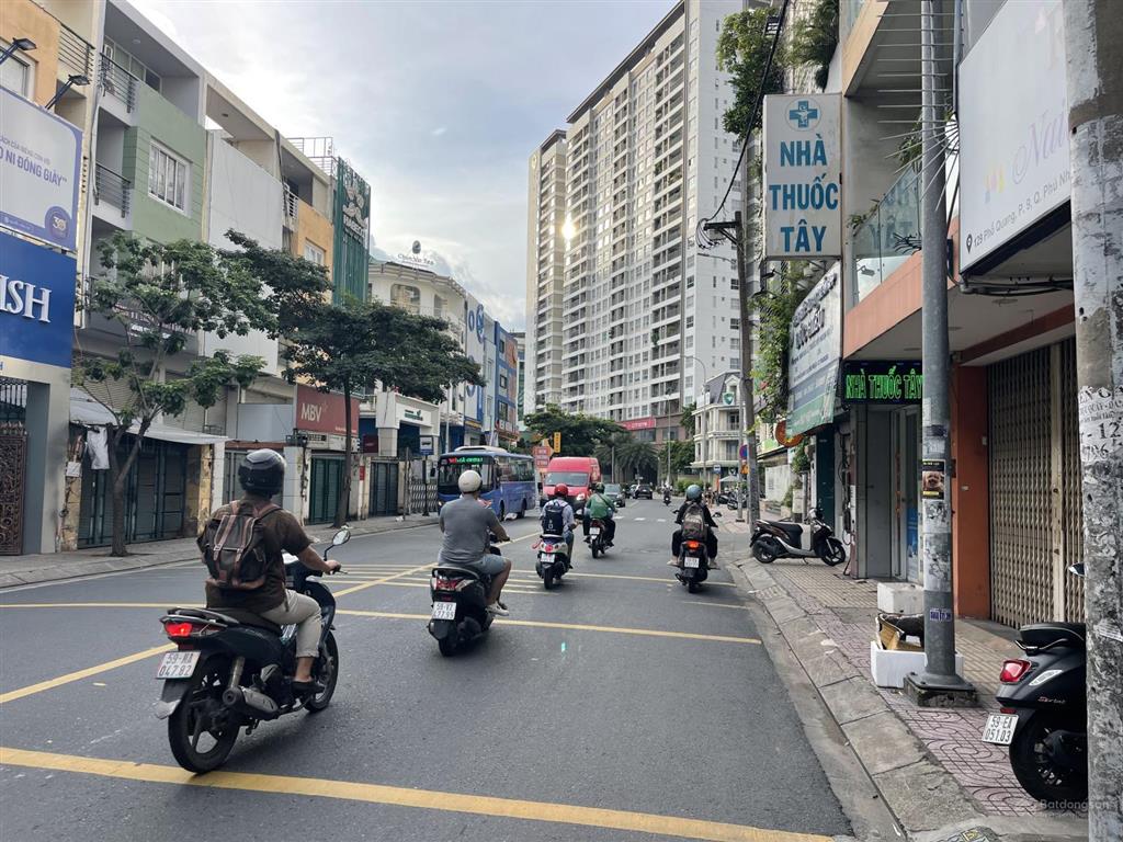 Bán nhà phố liên kế 4pn, 3wc, 57m2, 15 tỷ tại phổ quang, p9, phú nhuận, hcm  chính chủ hàng hiếm