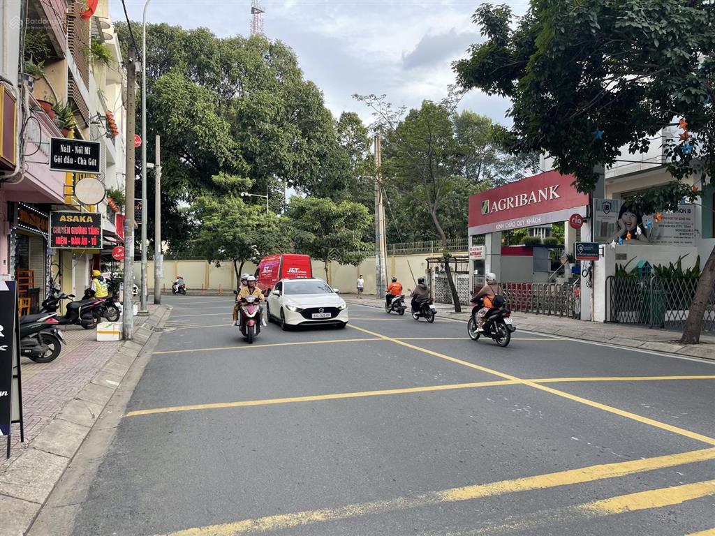 Bán nhà phố liên kế 4pn, 3wc, 57m2, 15 tỷ tại phổ quang, p9, phú nhuận, hcm  chính chủ hàng hiếm