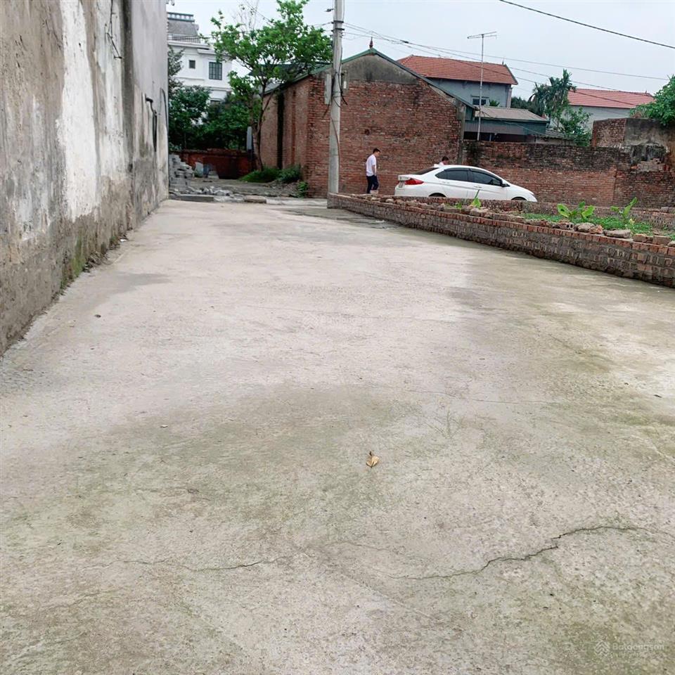 Bán đất 100m2 tại sơn du, nguyên khê. mặt tiền 6m oto vào đất,  0987 448 ***