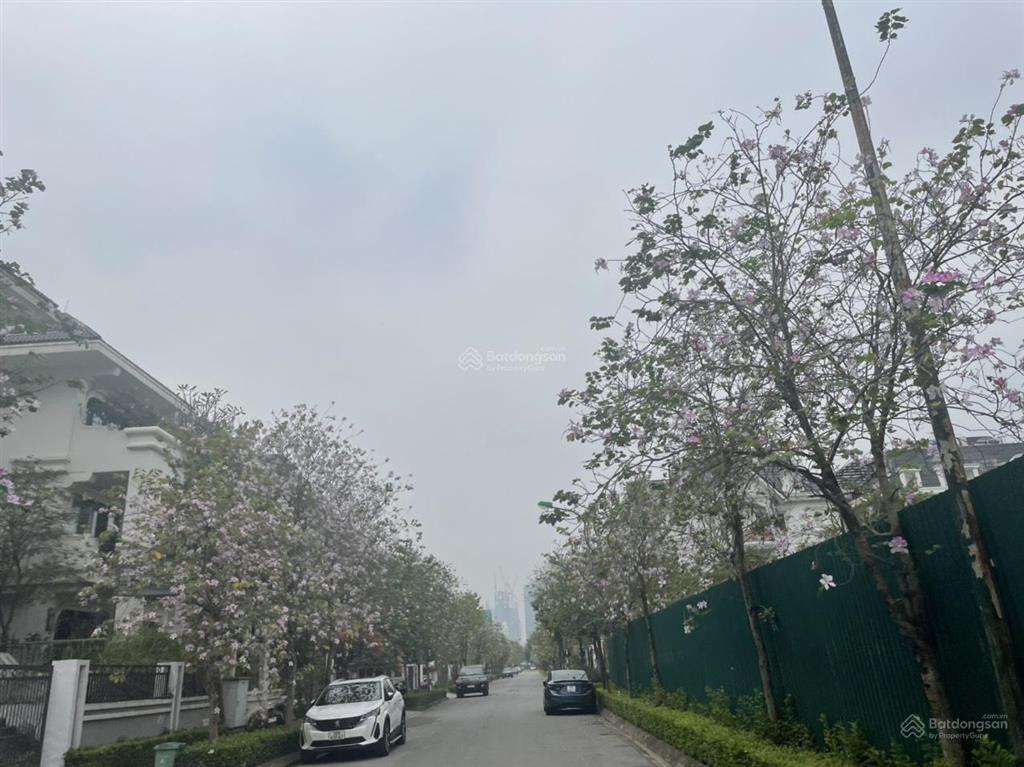 Chủ nhà cần bán gấp biệt thự 140m2 tại khu k ciputra, sổ đỏ giao dịch ngay