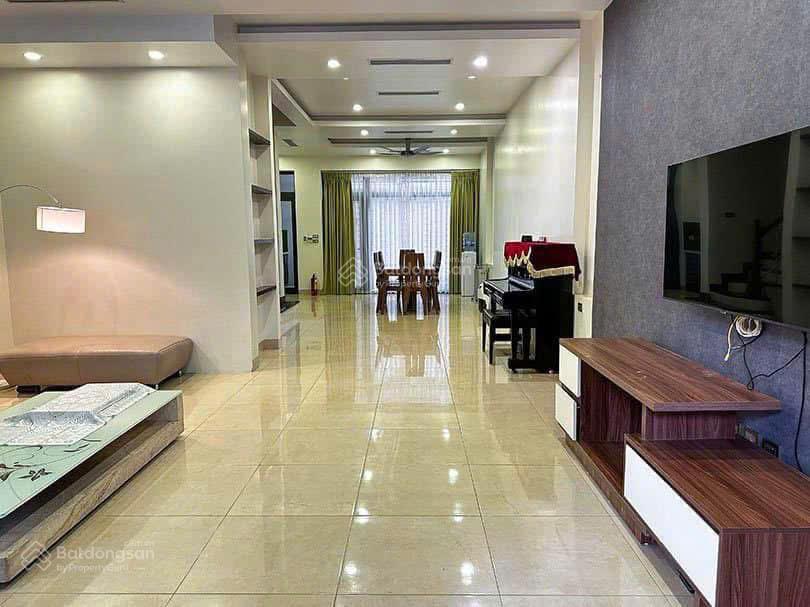 Chủ nhà cần bán gấp biệt thự 140m2 tại khu k ciputra, sổ đỏ giao dịch ngay